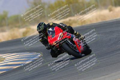 media/Mar-28-2022-Superbike Trackdays (Mon) [[b8603d0f67]]/Open Track Time/Turn 7/